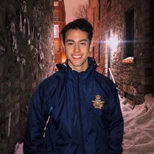 Meet your Posher, Logan